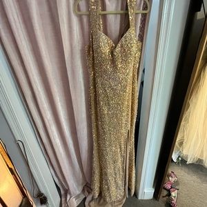 Portia and Scarlett - # 21301